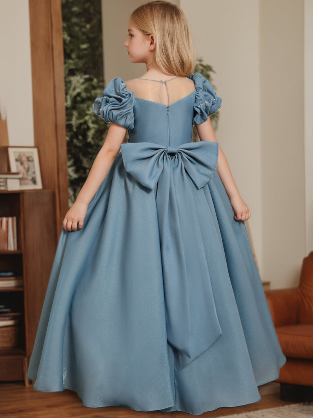 A-Line/Princess Scoop Neck Short Sleeves Floor-Length Flower Girl Dress with Ruffles