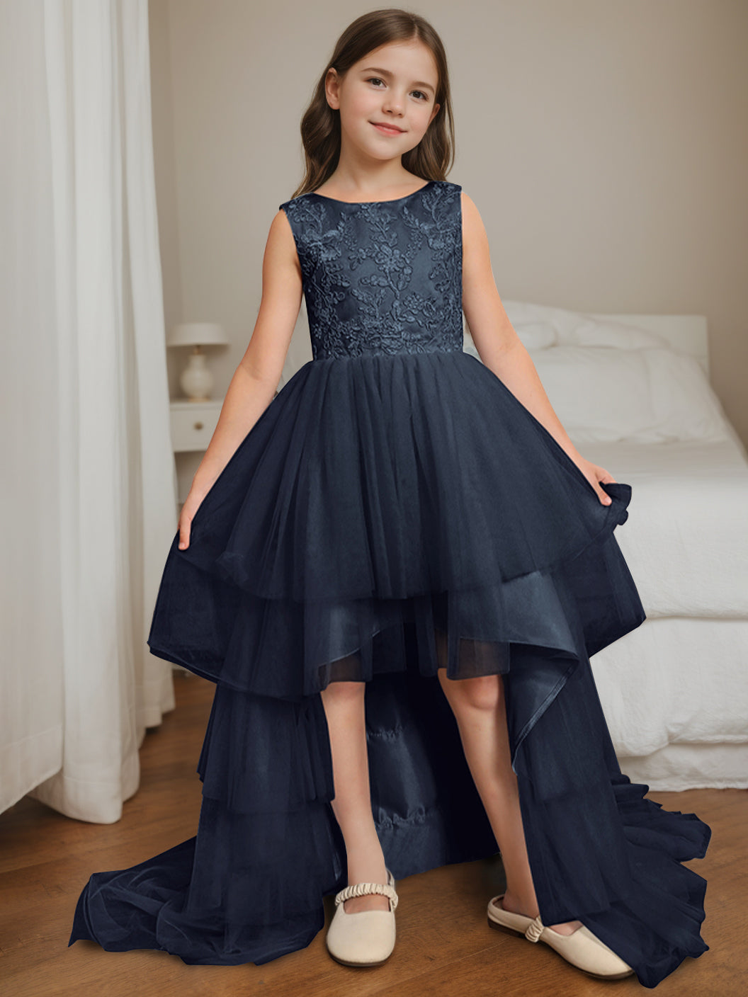 Ball-Gown Scoop Neck Sleeveless Asymmetrical Sweep Train Flower Girl Dress with Lace