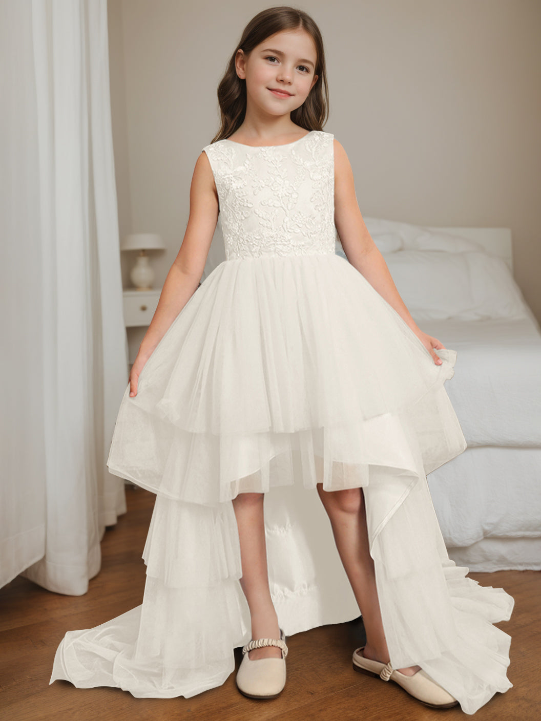 Ball-Gown Scoop Neck Sleeveless Asymmetrical Sweep Train Flower Girl Dress with Lace