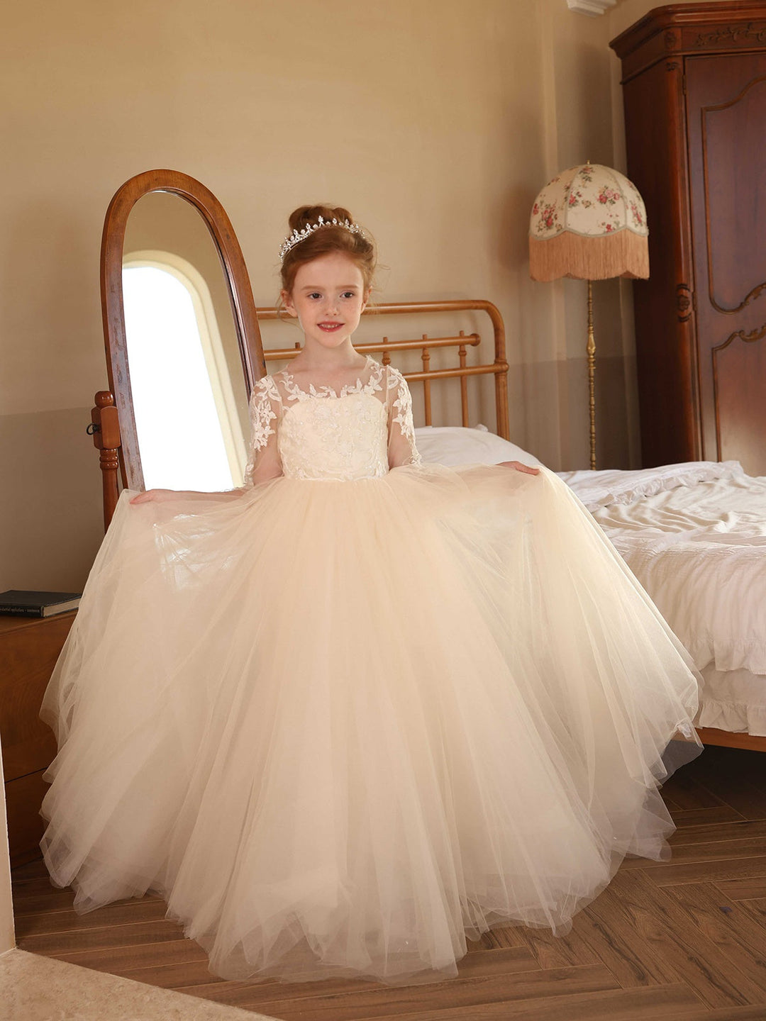 Ball-Gown Tulle Scoop Long Sleeves Floor-Length Flower Girl Dresses With Lace