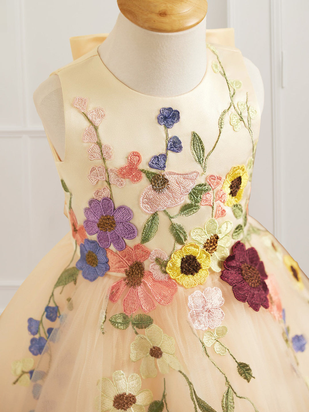 A-Line/Princess Scoop Neck Sleeveless Knee-Length Flower Girl Dress with 3D Flowers & Bowknot