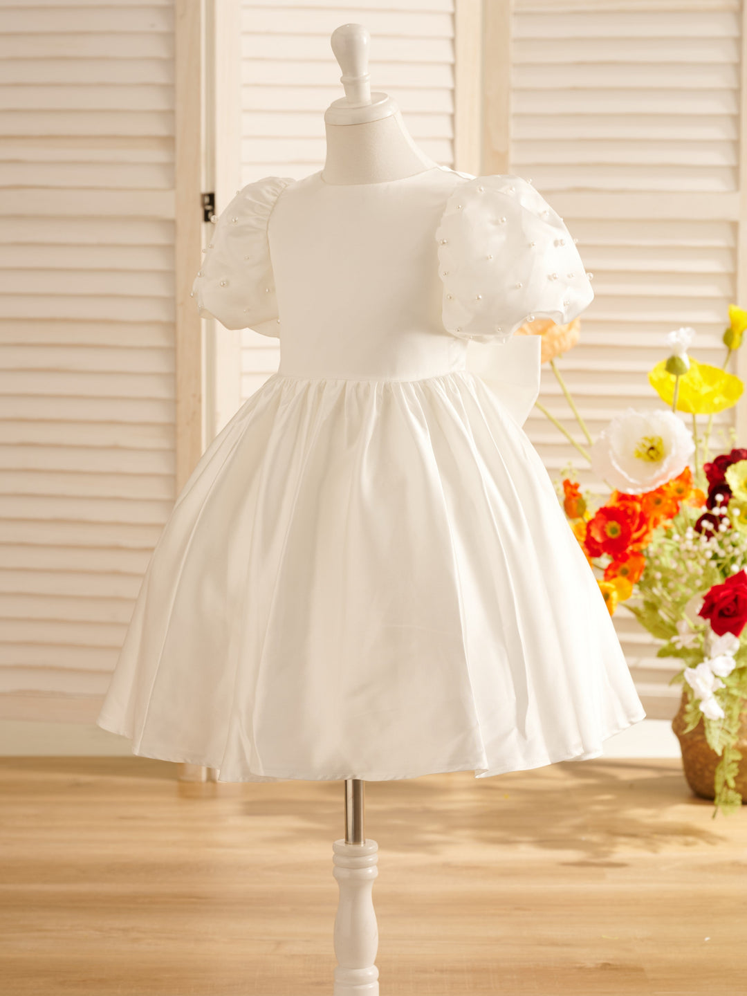 Ball-Gown/Princess Satin Knee-length Flower Girl Dress