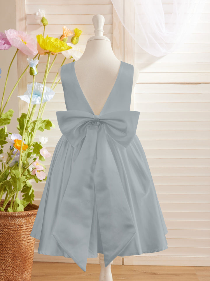 Elegant A-line Satin V-Back Bow Knee-length Flower Girl Dress