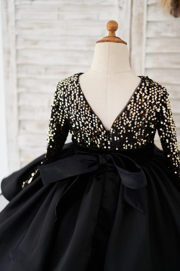 Sequins Knee-length Black Dress