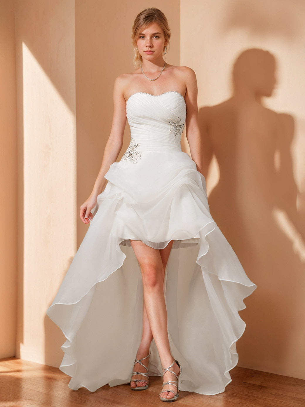 A-Line/Princess Strapless Sleeveless Asymmetrical Wedding Dress with Beading & Lace