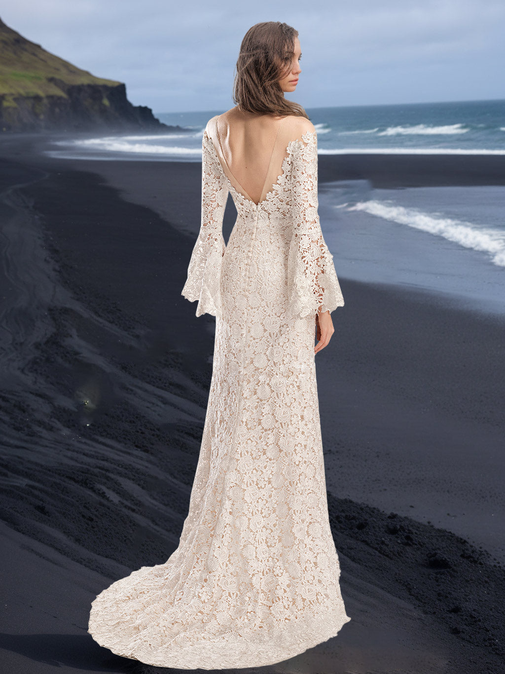 Trumpet/Mermaid Scoop Neck Long Sleeves Floor-length Wedding Dress with Lace Appliques