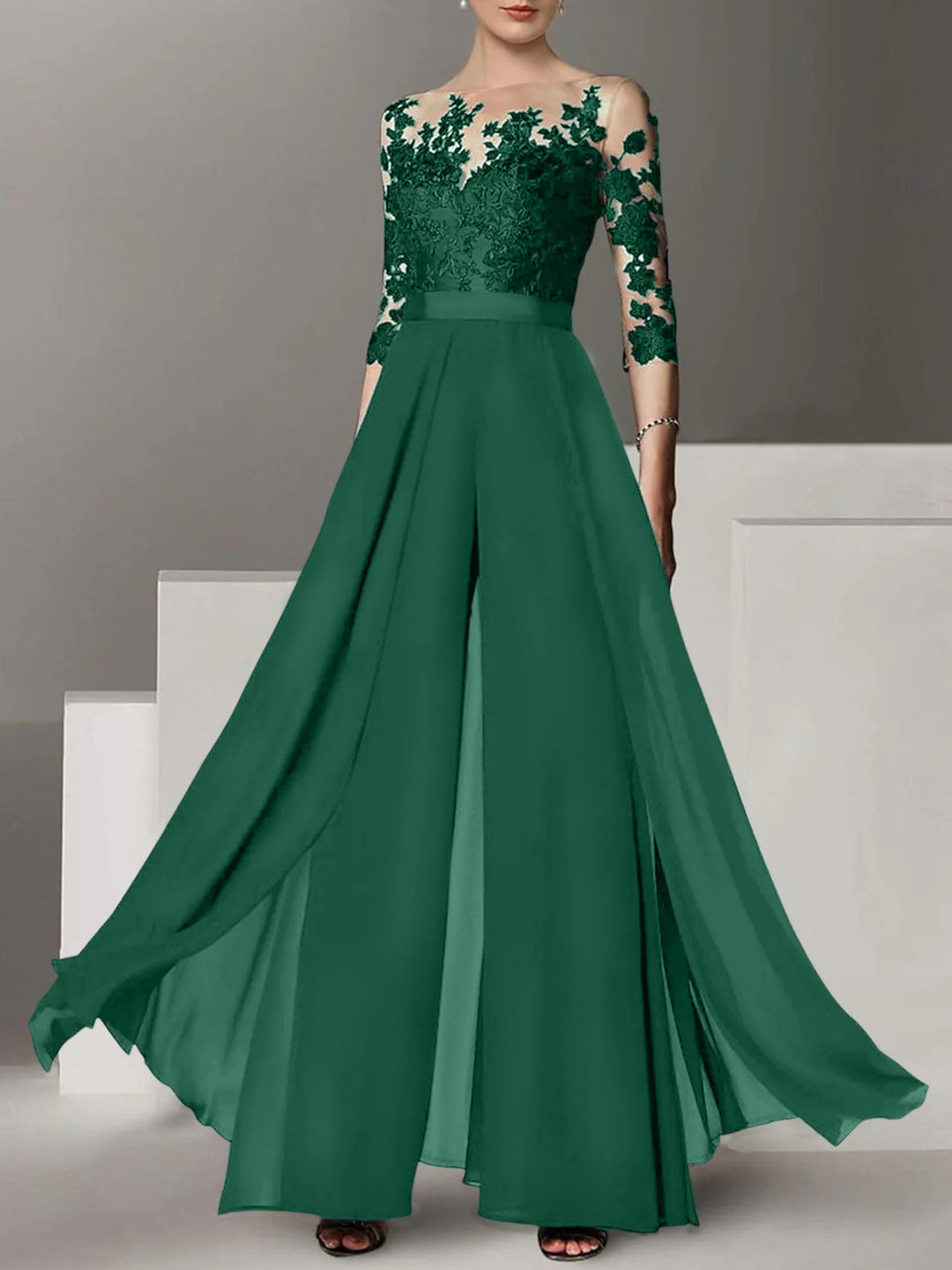 A-Line/Princess Jewel Neck 3/4 Length Sleeves Floor-Length Mother of the Bride Pantsuits with Applique