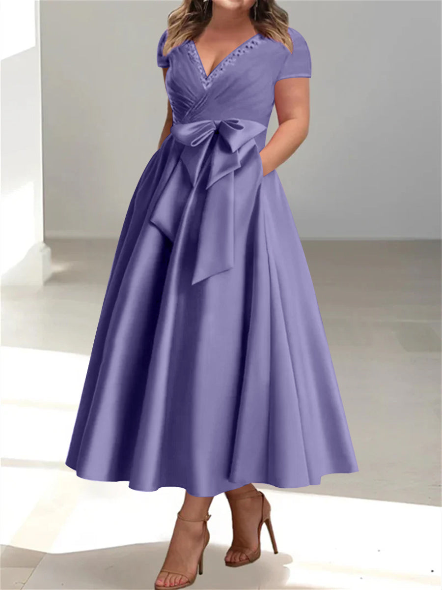 A-Line/Princess V-Neck Plus Size Mother of the Bride Dresses with Pockets & Ruffles