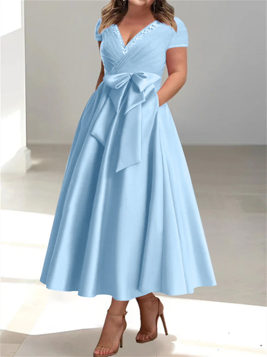 A-Line/Princess V-Neck Plus Size Mother of the Bride Dresses with Pockets & Ruffles