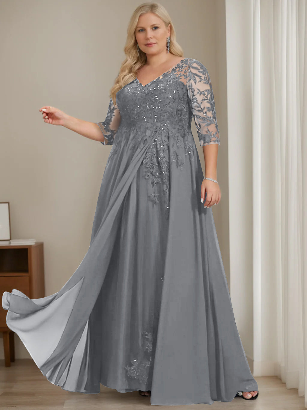 A-Line/Princess V-Neck Half Sleeves Floor-Length Plus Size Mother of the Bride Dresses with Sequins