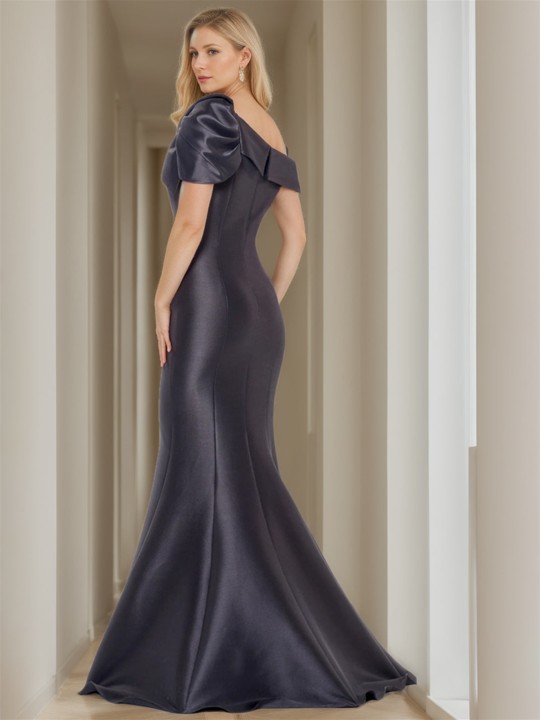 Mermaid/Trumpet Asymmetric Sleeveless Floor-Length Mother of the Bride Dresses with Pure Color