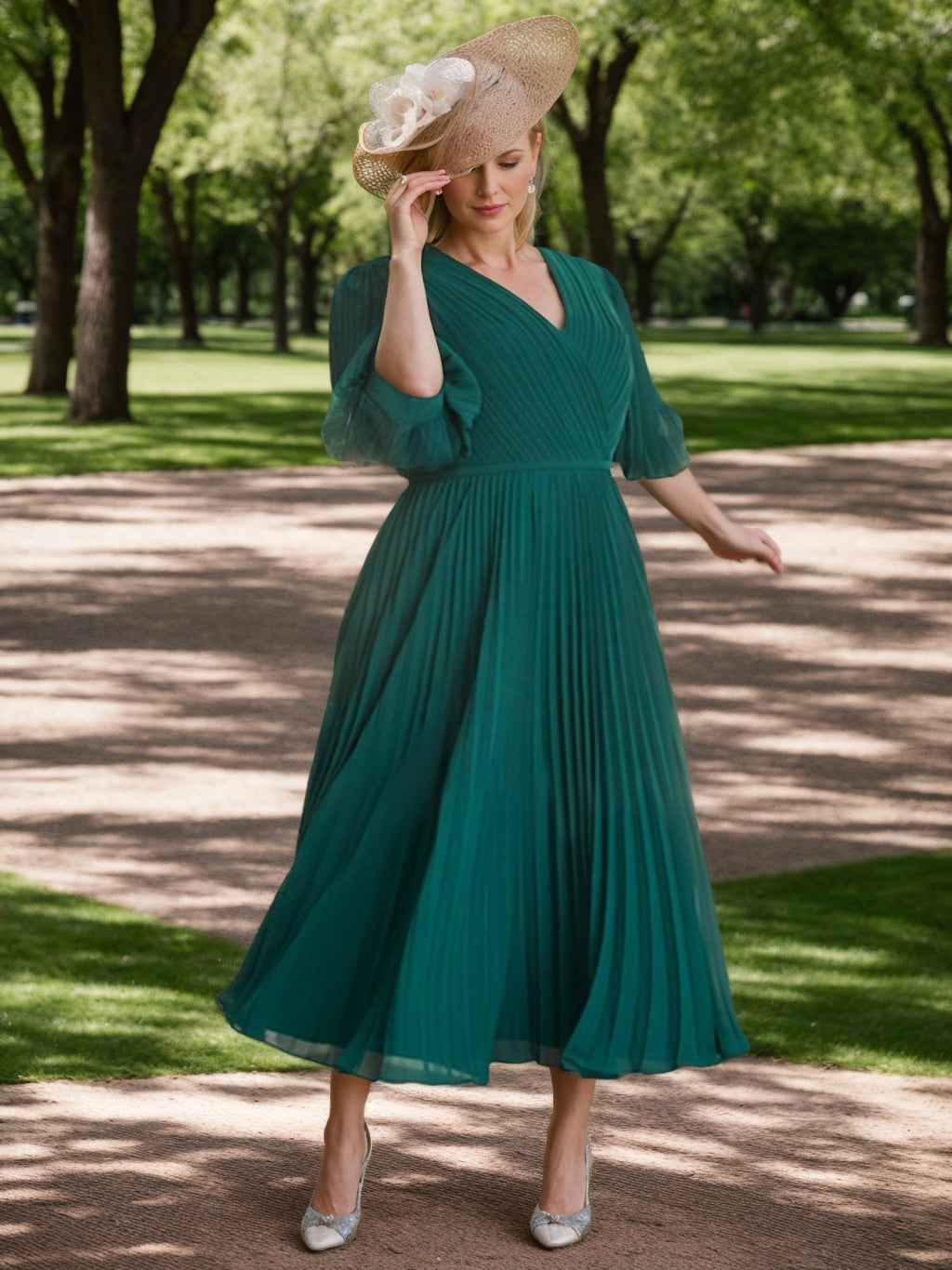 A-Line/Princess V-neck 3/4 Length Sleeves Tea-Length Plus Size Mother of the Bride Dresses with Pleated