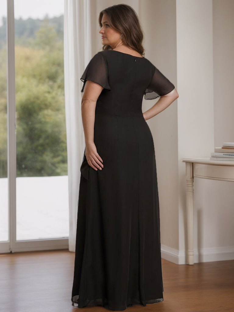 A-Line/Princess Round Neck Short Sleeves Floor-Length Plus Size Mother of the Bride Dresses with Ruffles