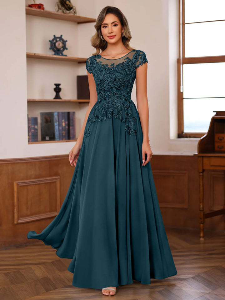A-Line/Princess Scoop Neck Short Sleeves Floor-Length Mother of the Bride Dresses with Appliques