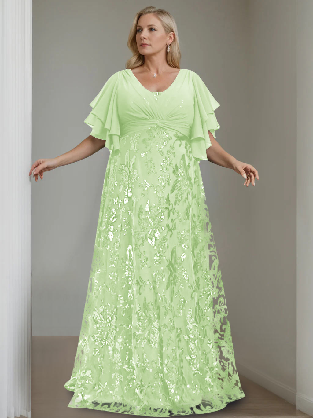 A-Line/Princess V-Neck Half Sleeves Floor-Length Plus Size Mother of the Bride Dresses with Sequins