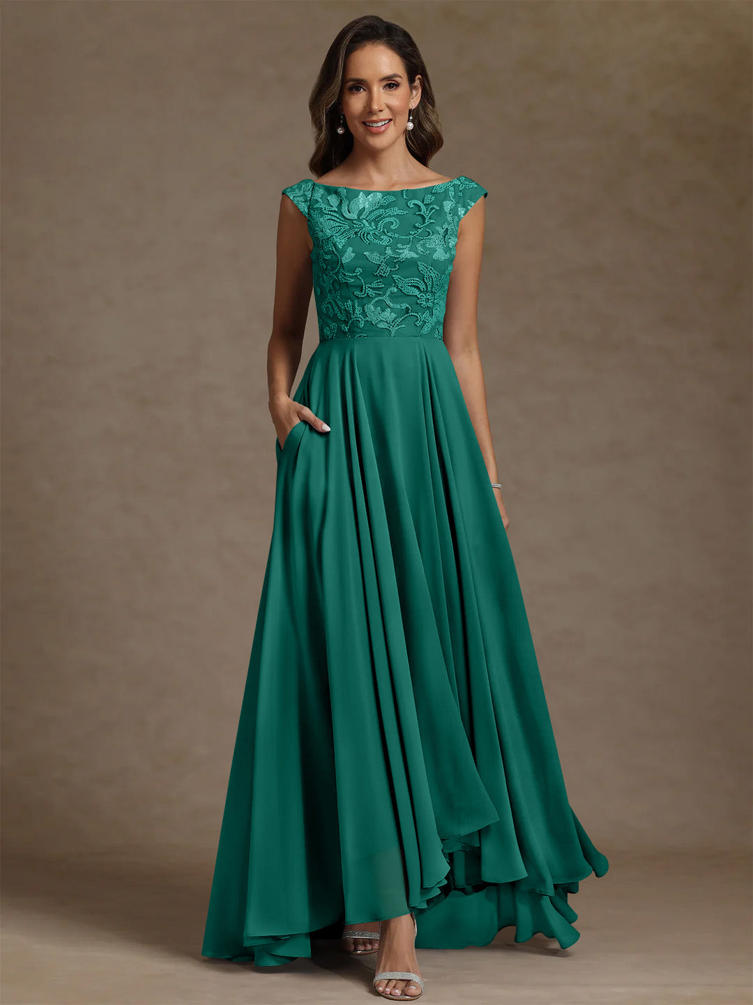 A-Line/Princess Scoop Chiffon Mother of the Bride Dresses Lace Sequins Floor-Length Sleeveless Pleated