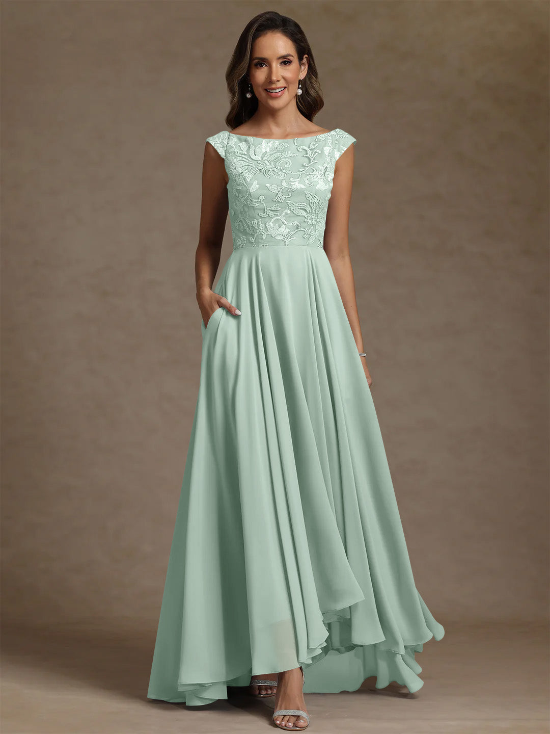 A-Line/Princess Scoop Chiffon Mother of the Bride Dresses Lace Sequins Floor-Length Sleeveless Pleated