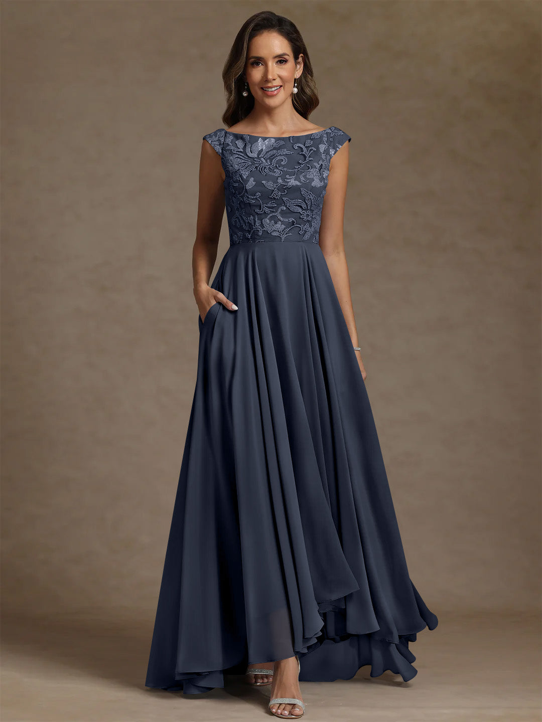 A-Line/Princess Scoop Chiffon Mother of the Bride Dresses Lace Sequins Floor-Length Sleeveless Pleated