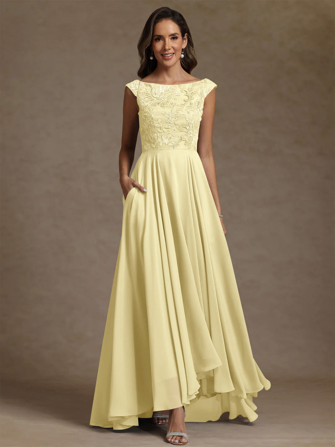 A-Line/Princess Scoop Chiffon Mother of the Bride Dresses Lace Sequins Floor-Length Sleeveless Pleated