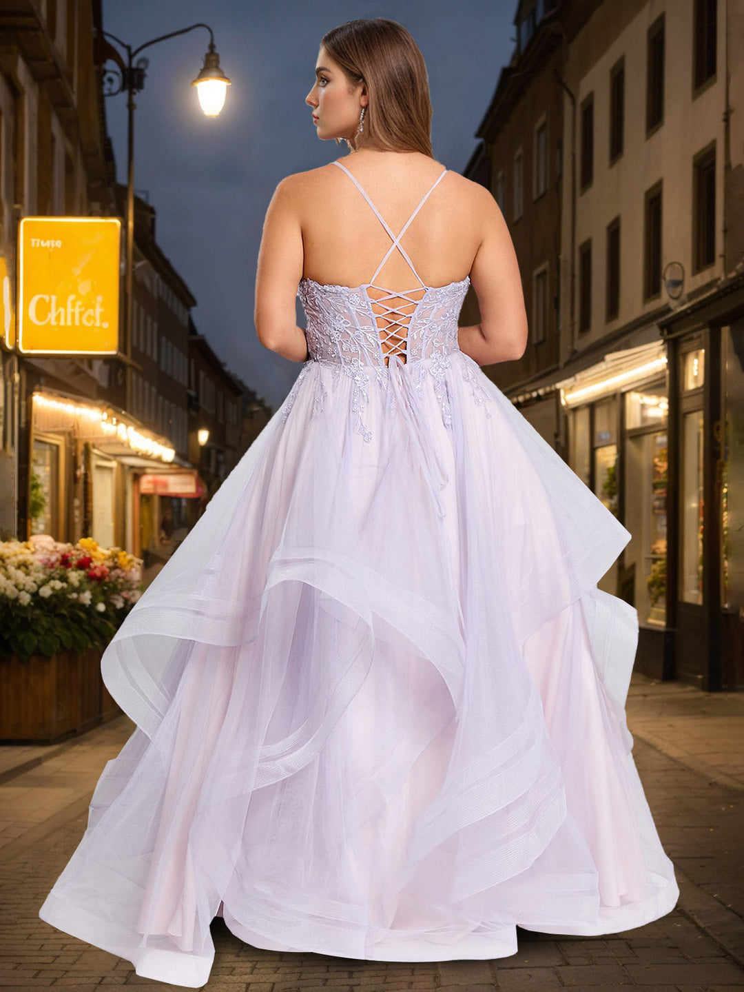 Ball Gown Square Neck Spaghetti Straps Floor-Length Tulle Plus Size Prom Dresses with Appliques