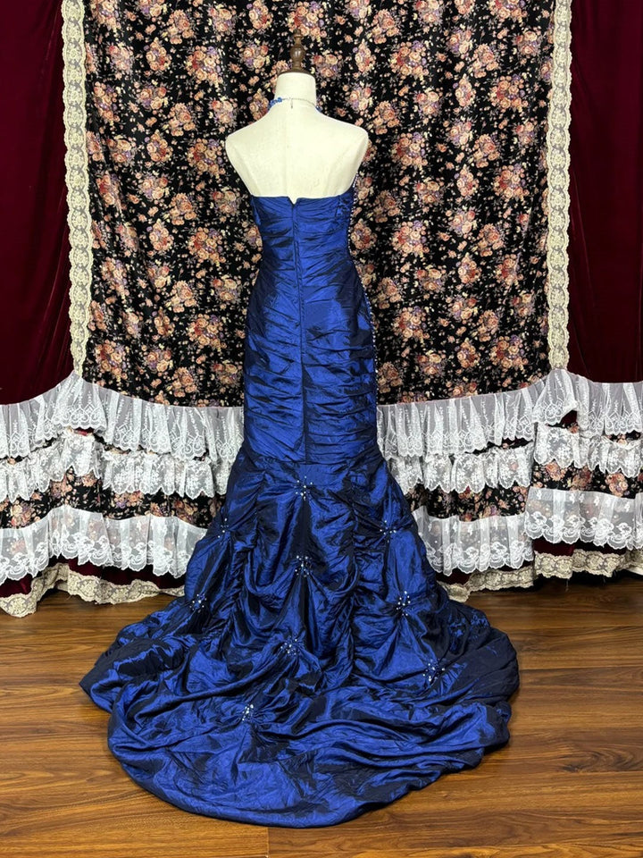 Trumpet/Mermaid Sweetheart Sleeveless Floor-Length Taffeta Prom Dresses with Beading