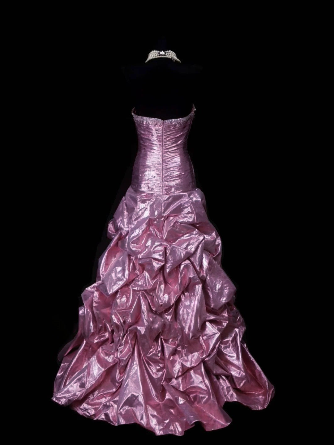 A-Line/Princess Sweetheart Sleeveless Floor-Length Taffeta Prom Dresses with Ruched & Sequins