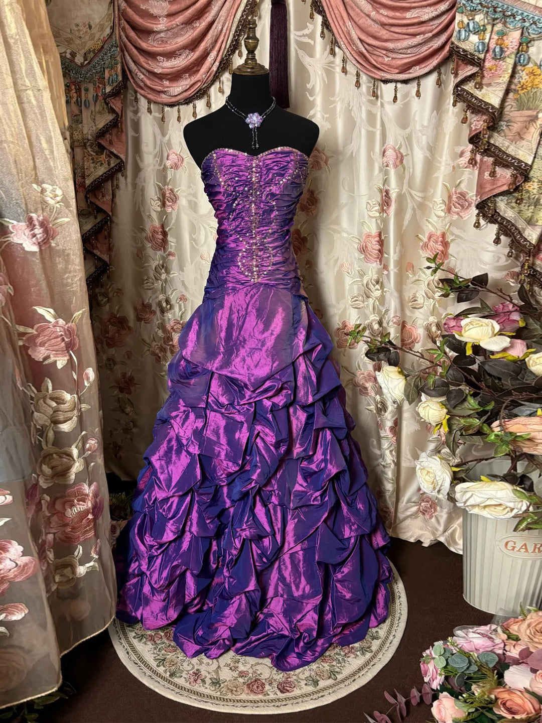 A-Line/Princess Sweetheart Sleeveless Floor-Length Taffeta Prom Dresses with Ruffles & Sequins