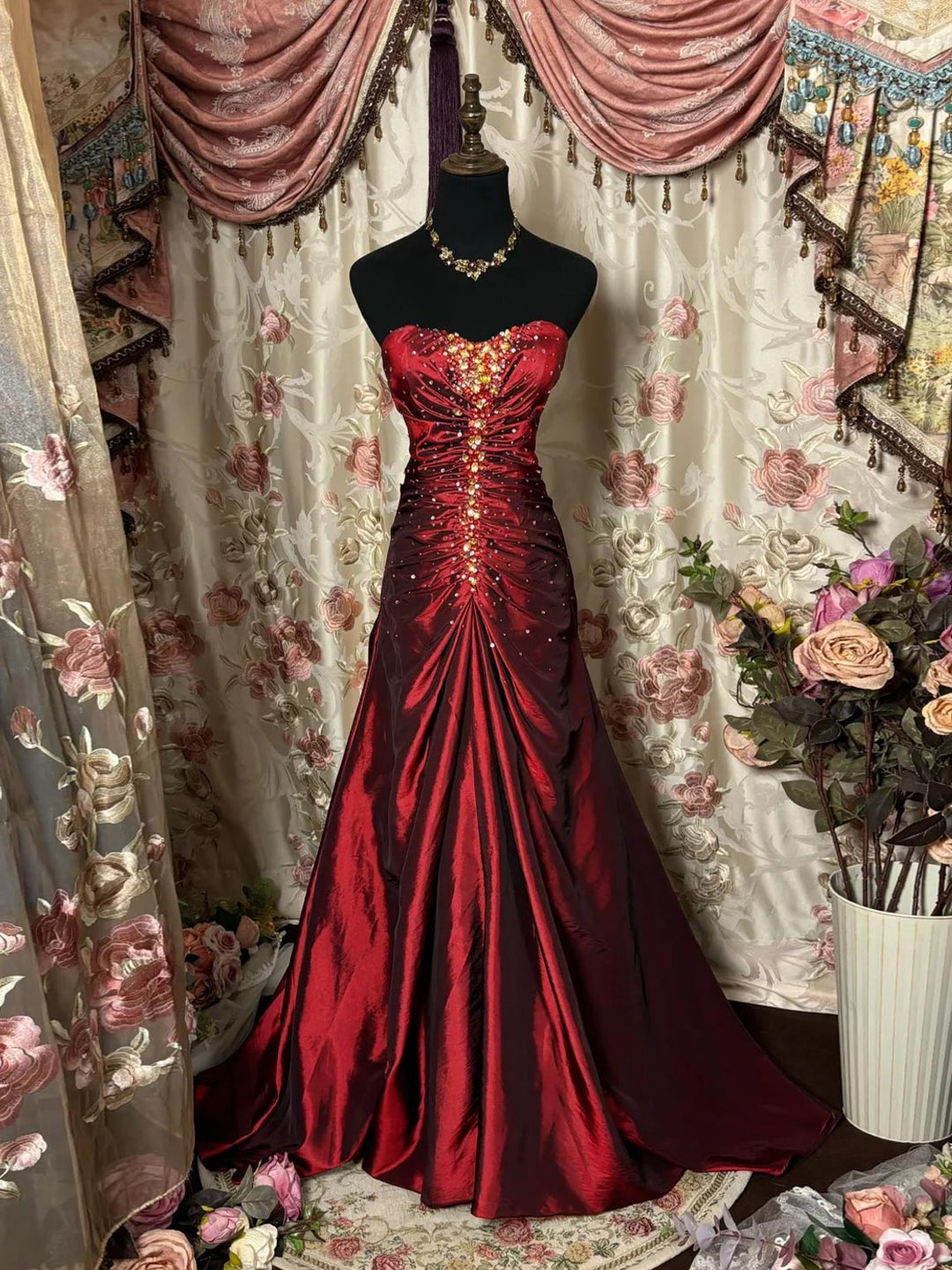 A-Line/Princess Sweetheart Sleeveless Floor-Length Taffeta Unique Prom Dresses with Ruffles & Hot Diamond