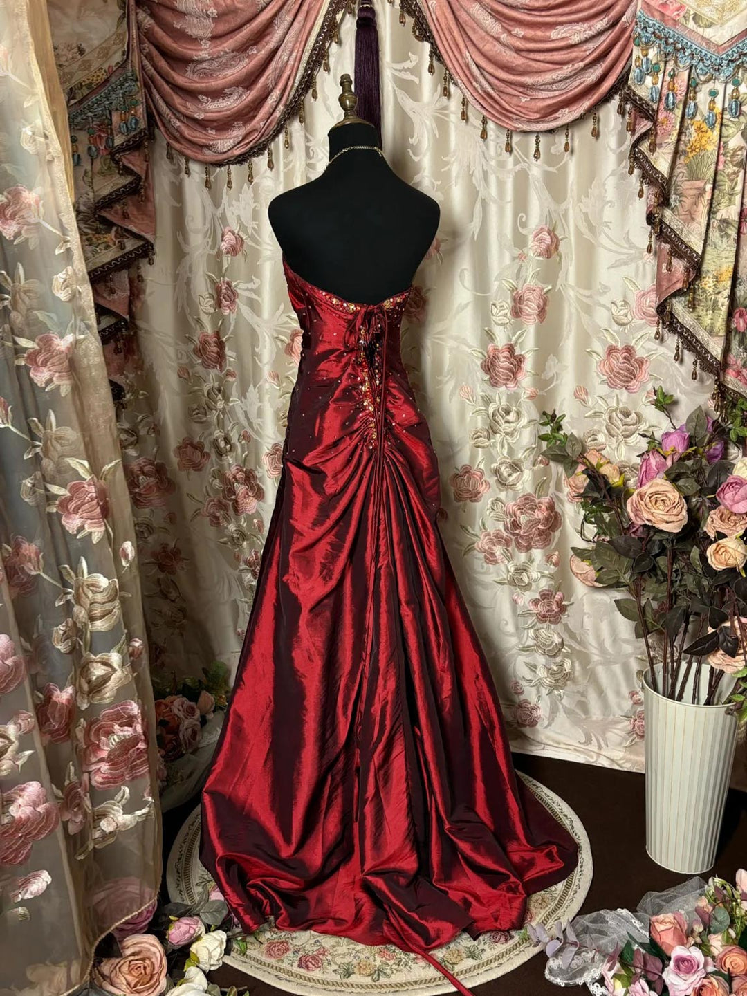 A-Line/Princess Sweetheart Sleeveless Floor-Length Taffeta Unique Prom Dresses with Ruffles & Hot Diamond