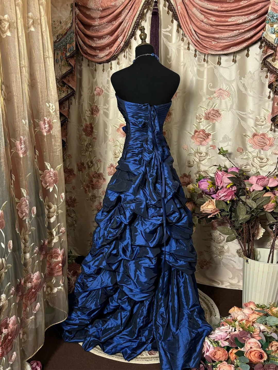 A-Line/Princess Sweetheart Sleeveless Floor-Length Taffeta Unique Prom Dresses with Ruffles & Sequins