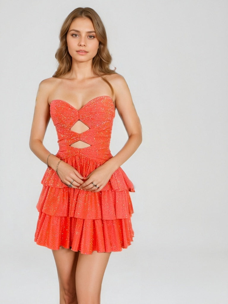 A-Line/Princess Strapless Sleeveless Short/Mini Homecoming Dresses with Beaded and Ruffles
