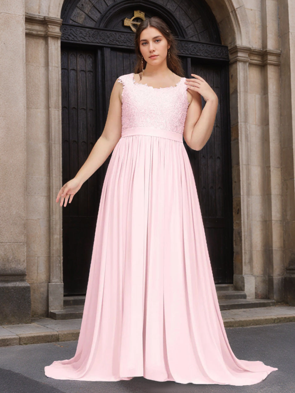 A-Line/Princess Scoop Neck Sleeveless Floor-Length Chiffon Plus Size Bridesmaid Dress with Lace & Appliques