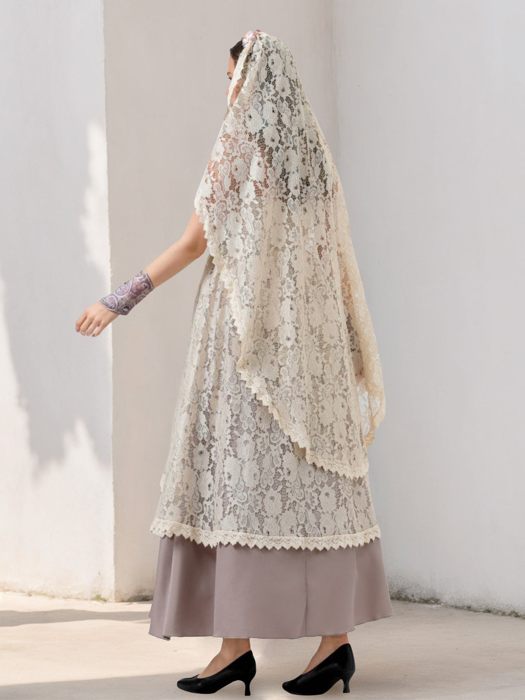 Women's Victorian Medieval Renaissance Prom Bride Outlander Lace Celtic Fantasy Halloween Carnival Masquerade Dress