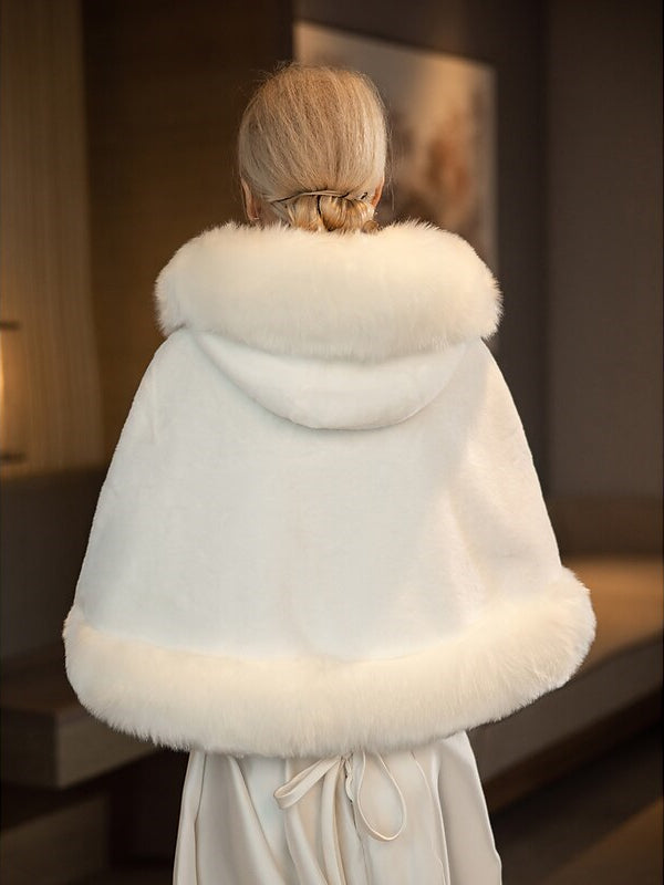Shawls Bridal‘s Wraps Elegant Keep Warm Sleeveless White Faux Fur Fall Wedding With Pure colour
