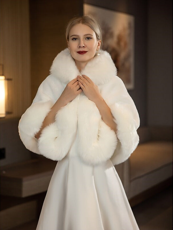 Shawls Bridal‘s Wraps Elegant Keep Warm Sleeveless White Faux Fur Fall Wedding With Pure colour