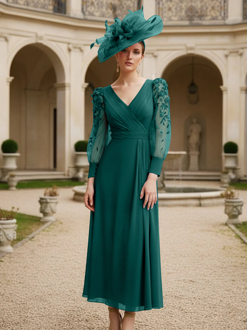 A-Line/Princess V-Neck Chiffon Mother of the Bride Dresses with 3D Flower