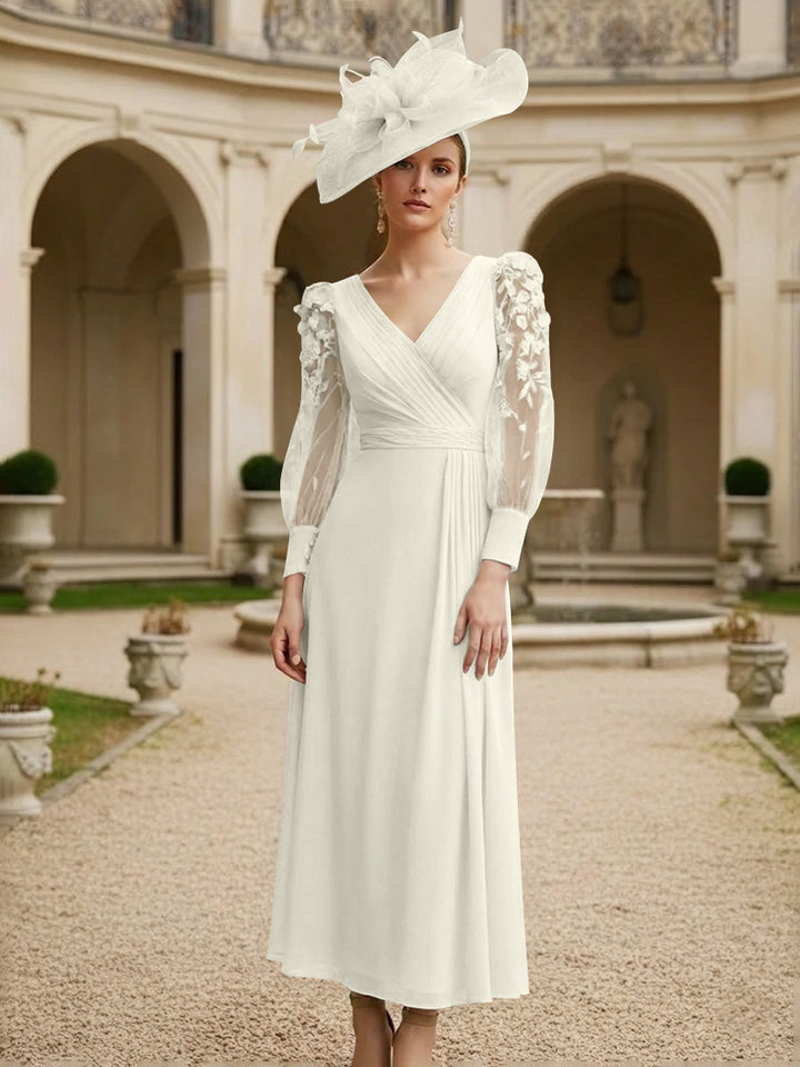 A-Line/Princess V-Neck Chiffon Mother of the Bride Dresses with 3D Flower