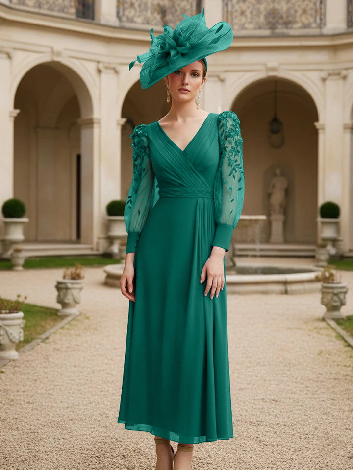 A-Line/Princess V-Neck Chiffon Mother of the Bride Dresses with 3D Flower