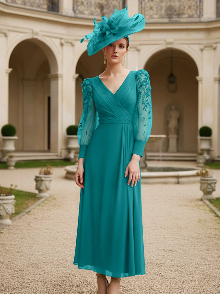 A-Line/Princess V-Neck Chiffon Mother of the Bride Dresses with 3D Flower