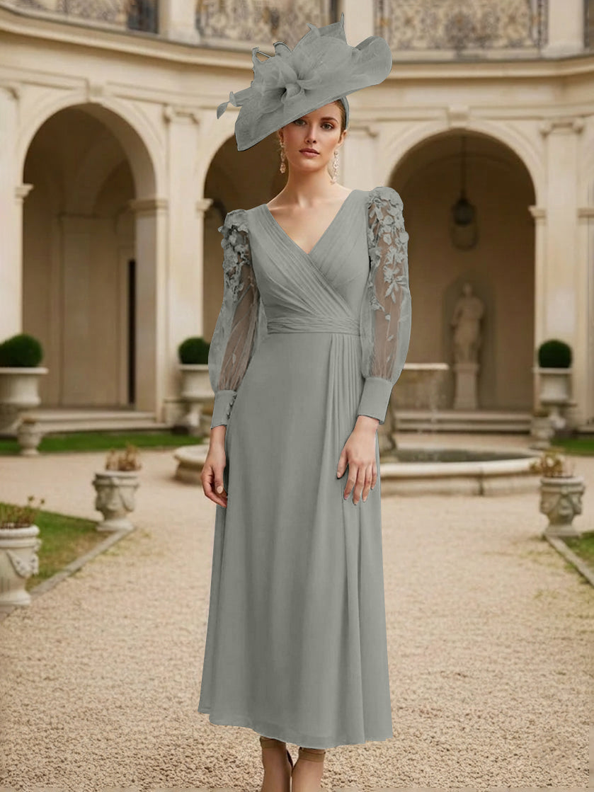 A-Line/Princess V-Neck Chiffon Mother of the Bride Dresses with 3D Flower