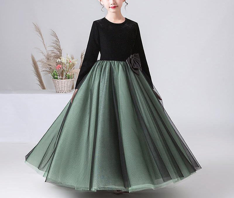 A-Line/Princess Round Neck Long Sleeves Girl Party Dresses with Bowknot