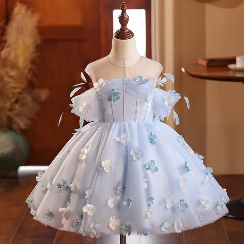 Ball Gown Scoop Neck Sleeveless Pleated Elegant Flower Girl Dress with Feather & Flower