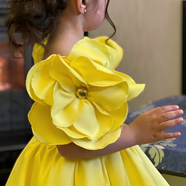 Sweet Ball Gown Off-the-Shoulder Flower Girl Dress with 3D Flower & Beadings