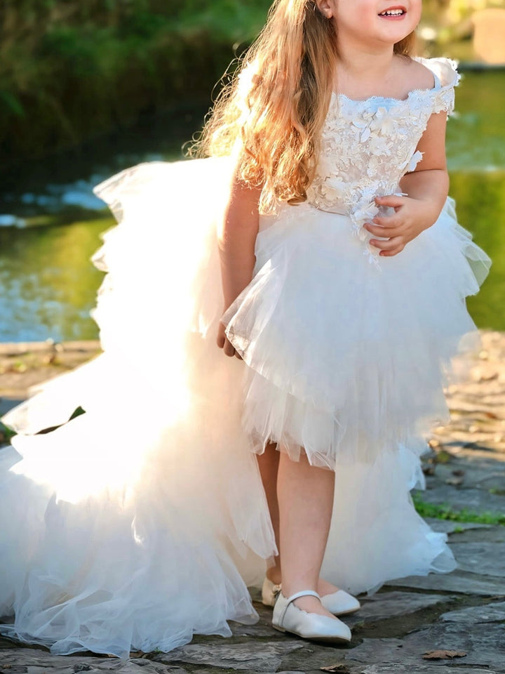 Ball Gown Off-the-Shoulder Sleeveless Flower Girl Dress With Lace Embroidery & Watteau Train