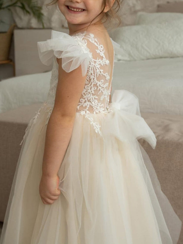 A-Line/Princess Scoop Sleeveless Luxurious Flower Girl Dress With Appliques & Watteau Train