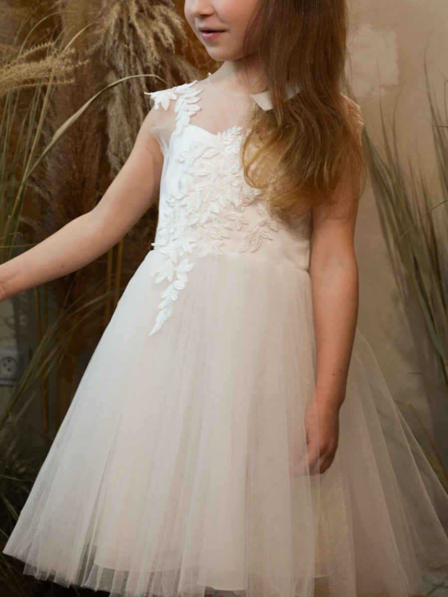 A-Line/Princess Scoop Elegant Flower Girl Dress With Lace Appliques & Bow & Pearls