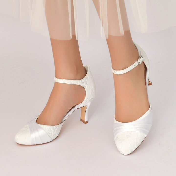 Women's Wedding Shoes Closed Toe Mid Heel Lace Exquisite Buckle Bridal Shoes with Ruffles