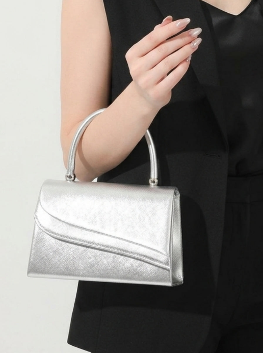 Women's Clutches & Wedding Party Evening Bags in Silver