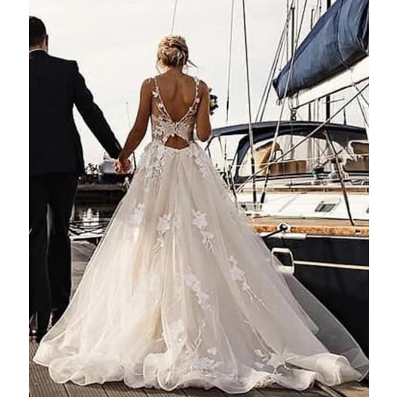 A-Line/Princess Beach Wedding Dress V Neck Sleeveless with Appliques