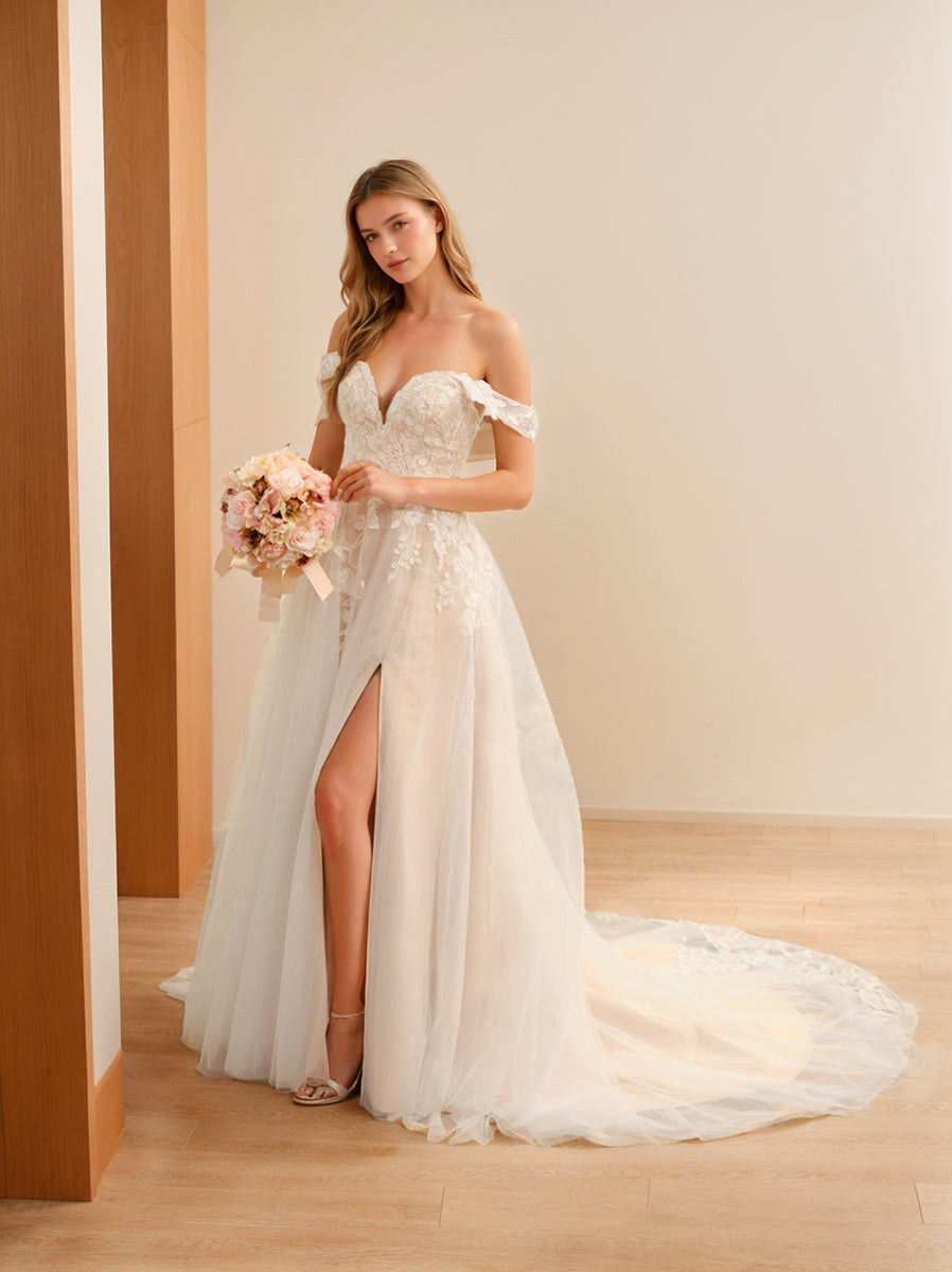 A-Line/Princess Sleeveless Long Wedding Dresses with Appliques & Split Side